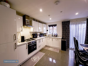 Kitchen- click for photo gallery